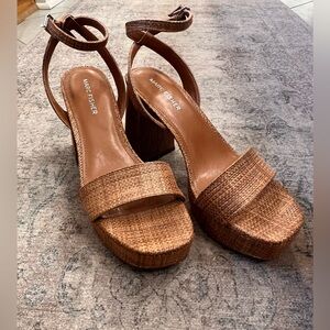 Marc Fisher Tan Platform Sandals Size 8